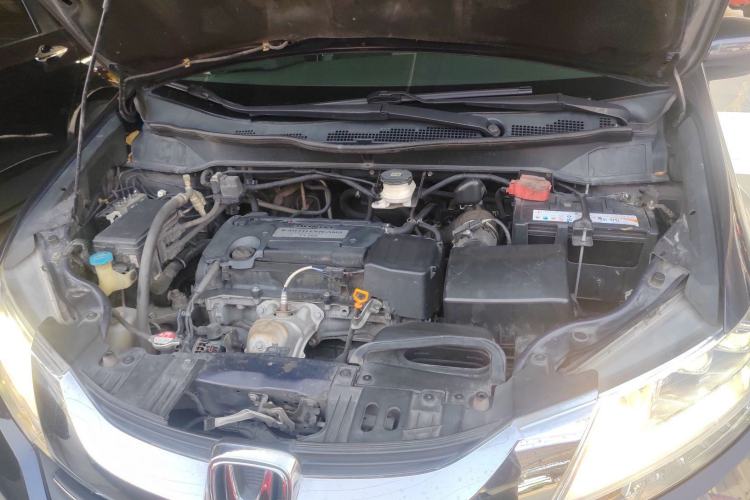 Used Honda Odyssey 2015 2.4L Smart Edition Engine Bay