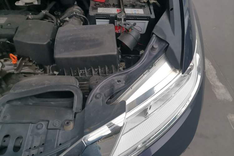 Used Honda Odyssey 2015 2.4L Smart Edition Engine Bay Left