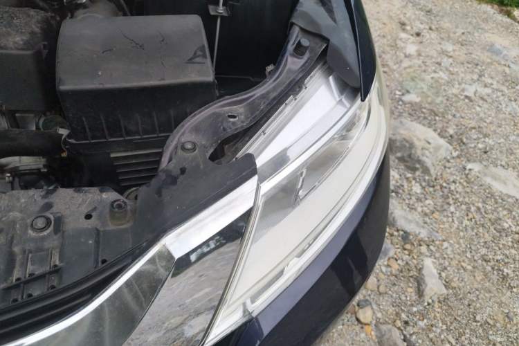 Used Honda Odyssey 2015 2.4L Luxury Edition Engine Bay Left