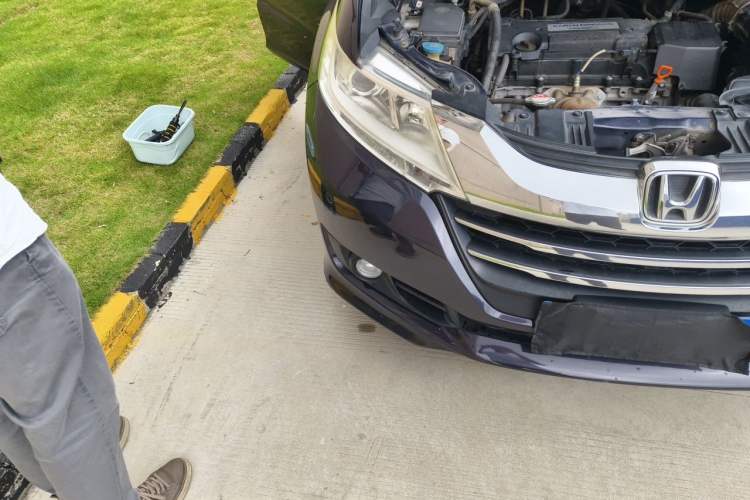 Used Honda Odyssey 2015 2.4L Luxury Edition Engine Bay Right