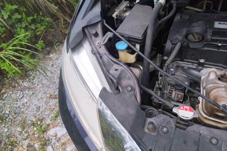 Used Honda Odyssey 2015 2.4L Luxury Edition Engine Bay Right