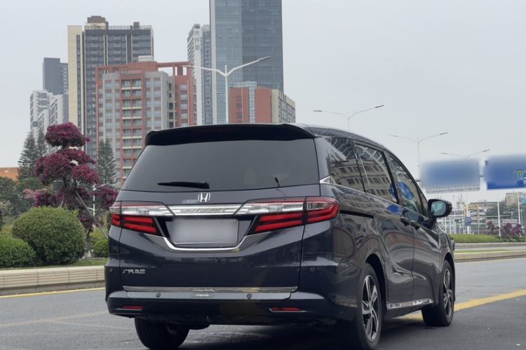 Used Honda Odyssey 2015 2.4L Supreme Edition Exterior 5