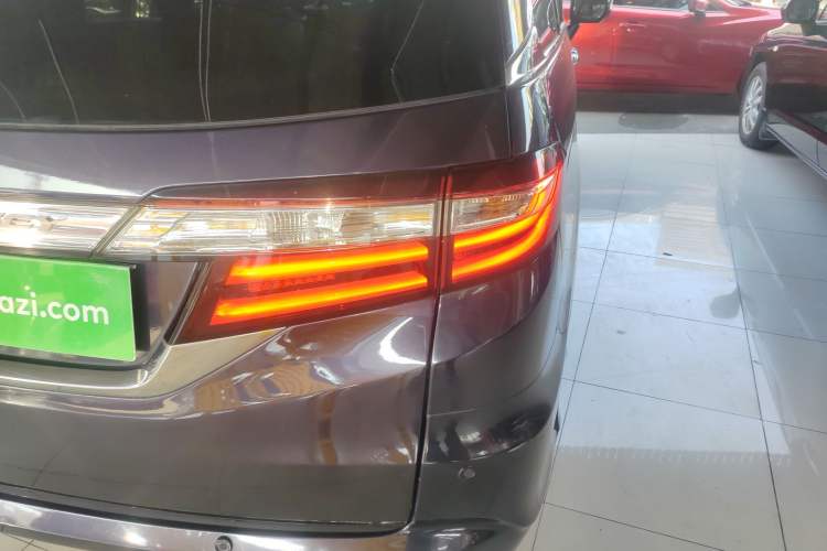Used Honda Odyssey 2015 2.4L Smart Edition Exterior 6