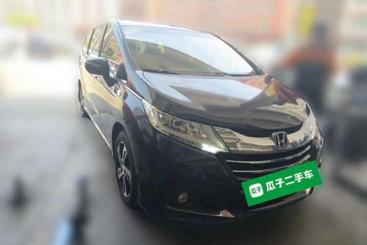 Used Honda Odyssey 2015 2.4L Smart Edition Front Right 45 Deg
