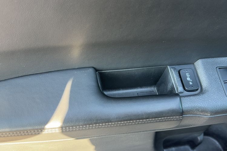 Used Honda Odyssey 2015 2.4L Smart Edition Interior 5