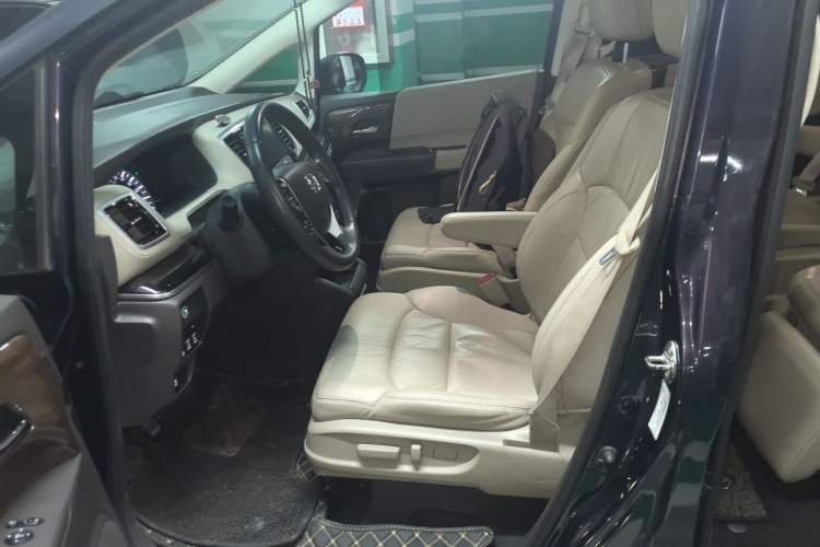 Used Honda Odyssey 2015 2.4L Smart Edition Left Front Seat