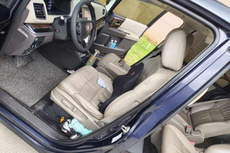 Used Honda Odyssey 2015 2.4L Luxury Edition Left Front Seat