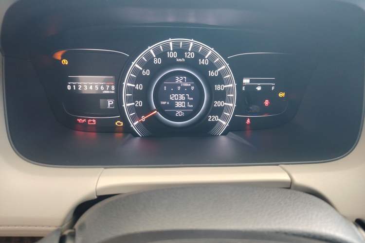 Used Honda Odyssey 2015 2.4L Luxury Edition Odometer Close Up