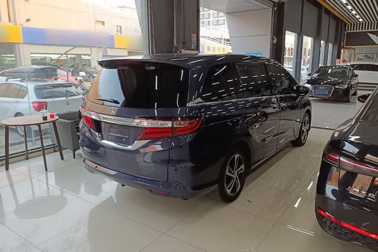 Used Honda Odyssey 2015 2.4L Smart Edition Rear Right 45 Deg