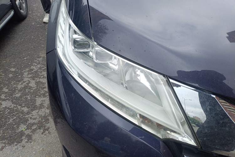 Used Honda Odyssey 2015 2.4L Smart Edition Right Front Headlight