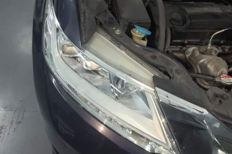 Used Honda Odyssey 2015 2.4L Smart Edition Right Front Headlight