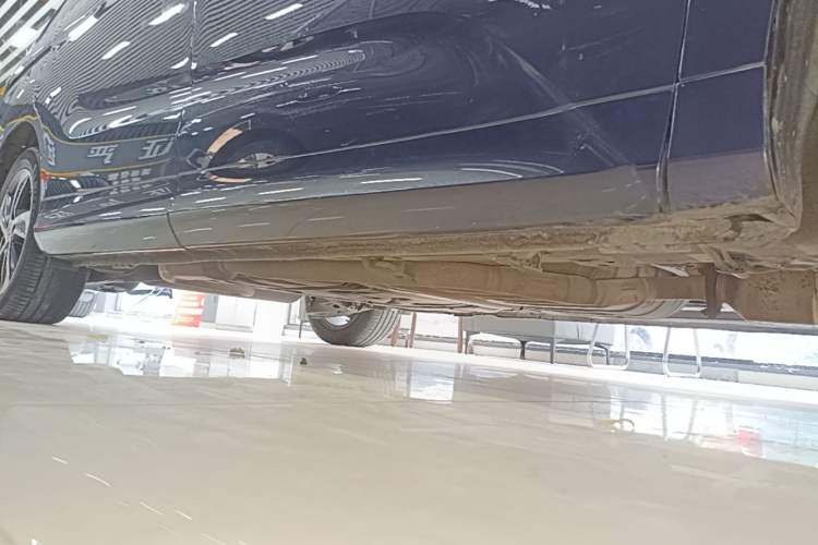 Used Honda Odyssey 2015 2.4L Smart Edition Right Side Sill