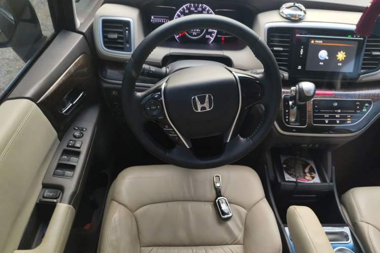Used Honda Odyssey 2015 2.4L Luxury Edition Steering Wheel