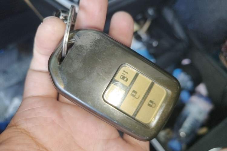 Used Honda Odyssey 2015 2.4L Smart Edition Vehicle Key