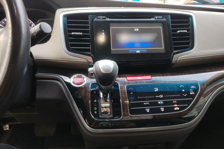 Used Honda Odyssey 2015 2.4L Smart Edition Audio And AC Panel