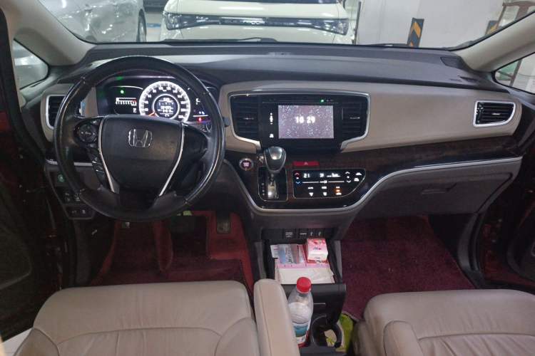 Used Honda Odyssey 2015 2.4L Smart Edition Center Console