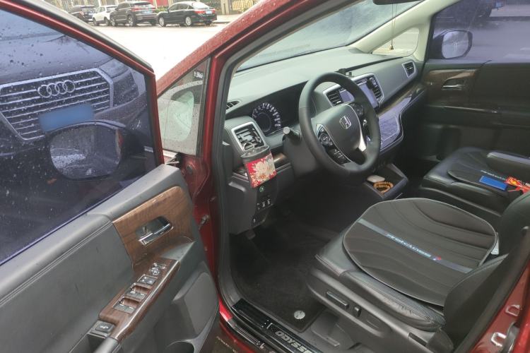 Used Honda Odyssey 2015 2.4L Smart Edition Driver Seat