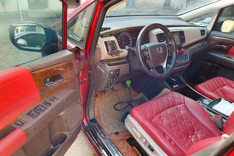 Used Honda Odyssey 2015 2.4L Luxury Edition Driver Seat