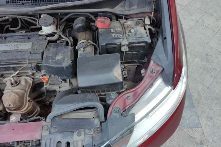 Used Honda Odyssey 2015 2.4L Supreme Edition Engine Bay Left