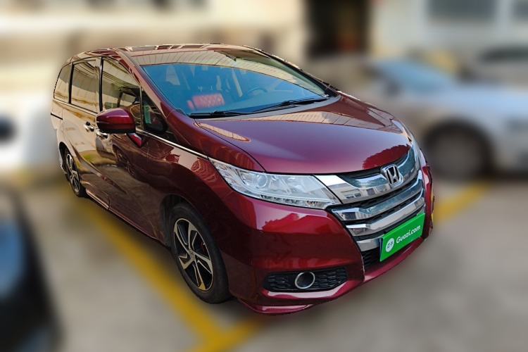 Used Honda Odyssey 2015 2.4L Luxury Edition Front Right 45 Deg