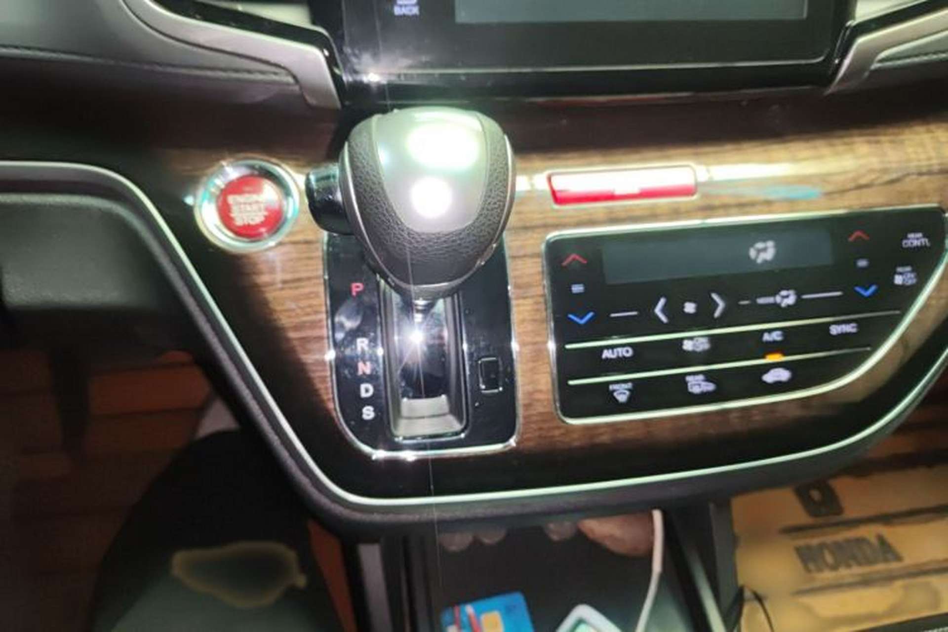 Used Honda Odyssey 2015 2.4L Prestige Edition Gear Lever