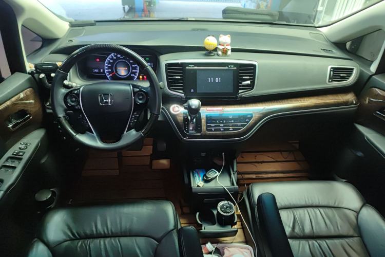 Used Honda Odyssey 2015 2.4L Prestige Edition Interior 2