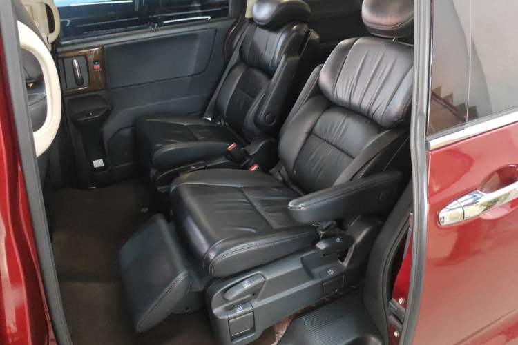 Used Honda Odyssey 2015 2.4L Prestige Edition Interior 4