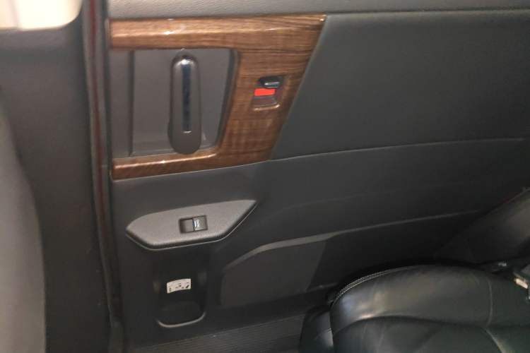Used Honda Odyssey 2015 2.4L Prestige Edition Interior 6
