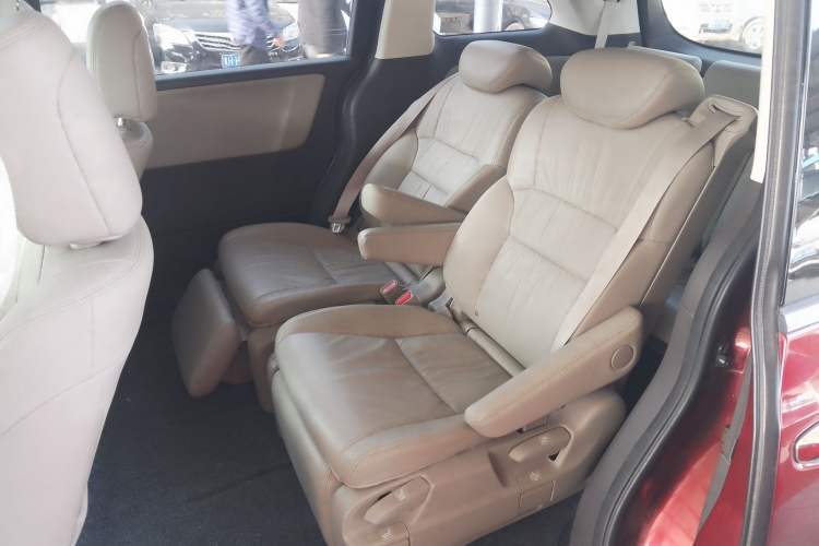 Used Honda Odyssey 2015 2.4L Smart Edition Left Rear Seat