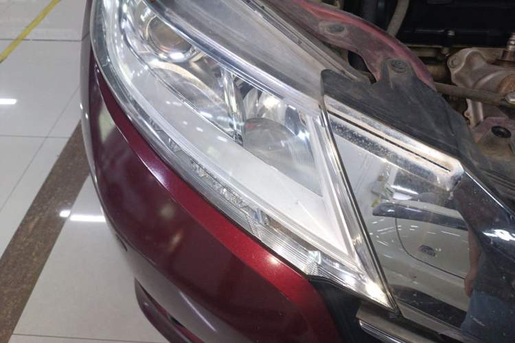 Used Honda Odyssey 2015 2.4L Smart Edition Right Front Headlight