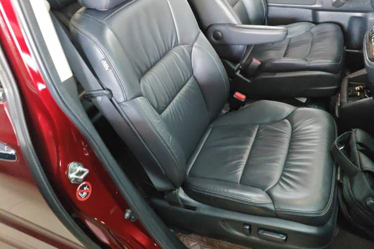Used Honda Odyssey 2015 2.4L Prestige Edition Right Front Seat