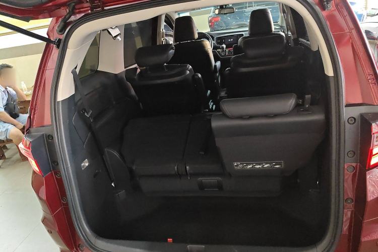 Used Honda Odyssey 2015 2.4L Prestige Edition Trunk