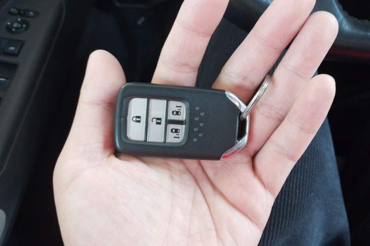 Used Honda Odyssey 2015 2.4L Smart Edition Vehicle Key