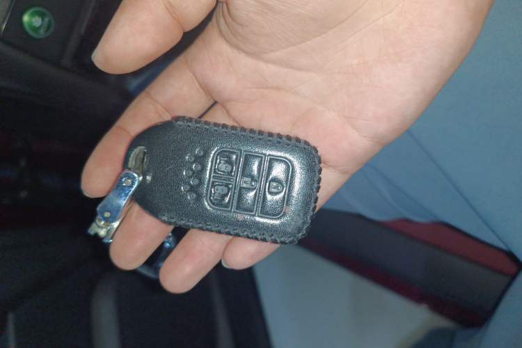 Used Honda Odyssey 2015 2.4L Smart Edition Vehicle Key
