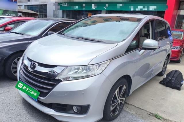 Used Honda Odyssey 2015 Revised 2.4L Luxury Edition