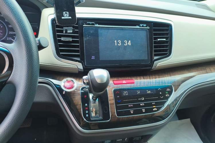 Used Honda Odyssey 2015 Revised 2.4L Luxury Edition Audio And AC Panel