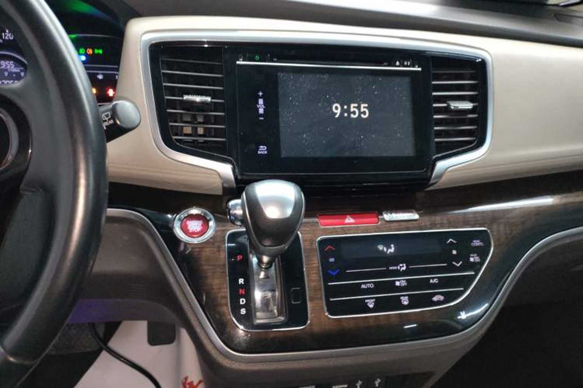 Used Honda Odyssey 2015 2.4L Luxury Edition Audio And AC Panel