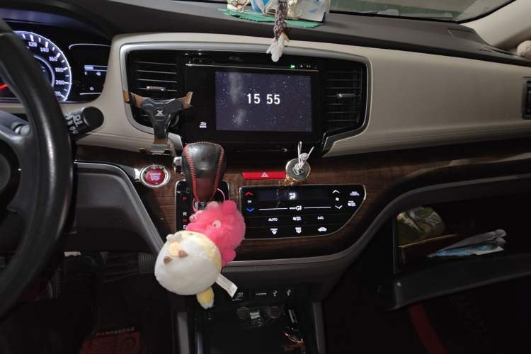 Used Honda Odyssey 2015 2.4L Smart Edition Audio And AC Panel