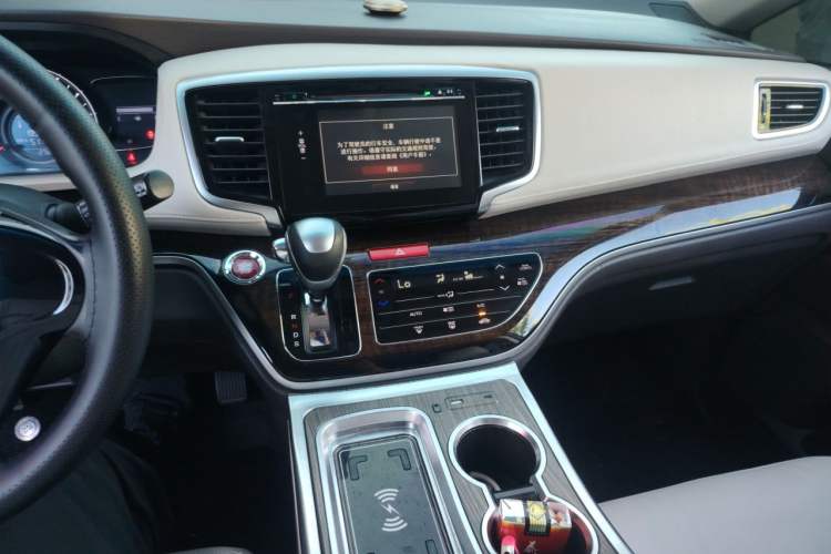 Used Honda Odyssey 2015 2.4L Luxury Edition Audio And AC Panel