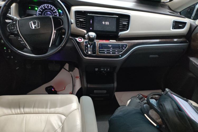 Used Honda Odyssey 2015 2.4L Luxury Edition Center Console