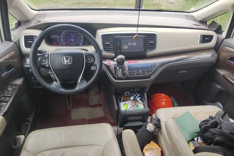 Used Honda Odyssey 2015 Updated Version 2.4L Smart Edition Center Console