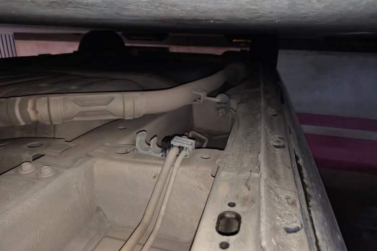 Used Honda Odyssey 2015 2.4L Luxury Edition Chassis Front Right