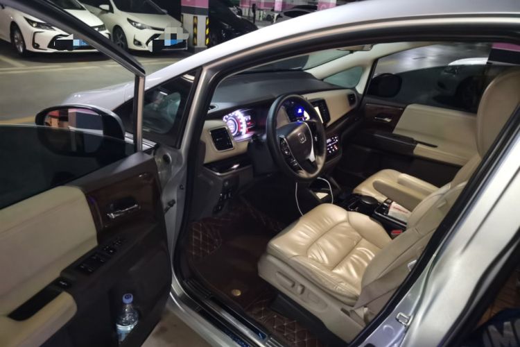 Used Honda Odyssey 2015 2.4L Luxury Edition Driver Seat