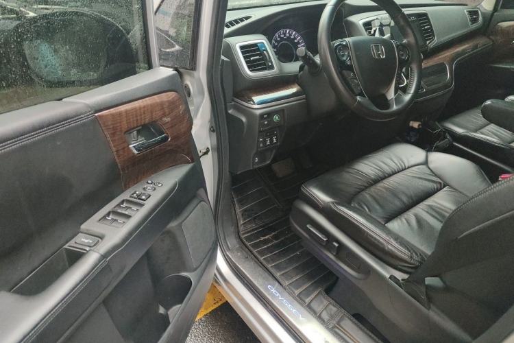 Used Honda Odyssey 2015 2.4L Prestige Edition Driver Seat