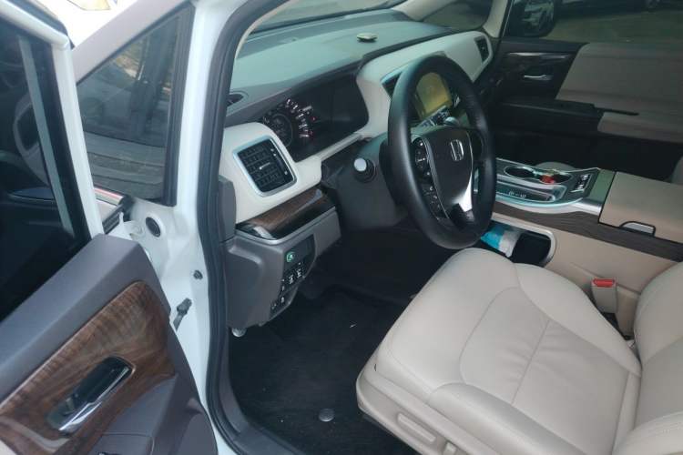 Used Honda Odyssey 2015 2.4L Luxury Edition Driver Seat