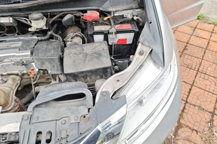 Used Honda Odyssey 2015 Revised Version 2.4L Comfort Edition Engine Bay Left