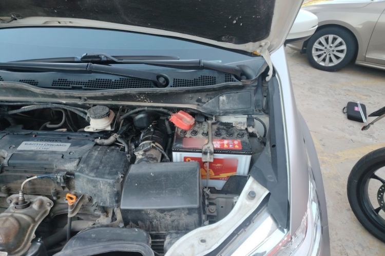 Used Honda Odyssey 2015 2.4L Luxury Edition Engine Bay Left