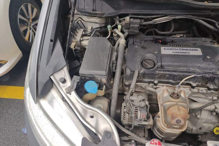 Used Honda Odyssey 2015 2.4L Prestige Edition Engine Bay Right