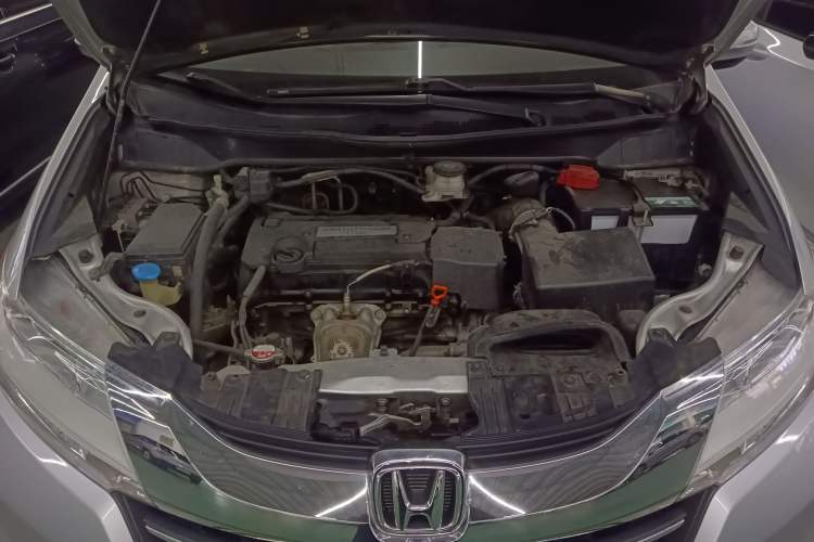 Used Honda Odyssey 2015 2.4L Smart Edition Engine Bay