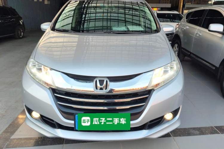 Used Honda Odyssey 2015 Updated Version 2.4L Smart Edition Exterior 1